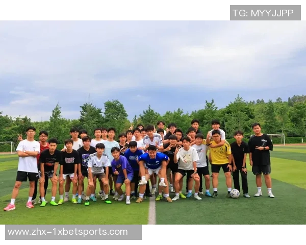 八人制足球的魅力与发展探讨:提升团队协作与竞技水平的新机遇 八人制足球的魅力与发展探讨:提升团队协作与竞技水平的新机遇